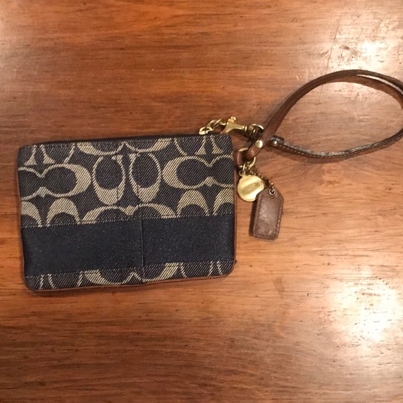 Coach Wristlet - Picture 3 of 3